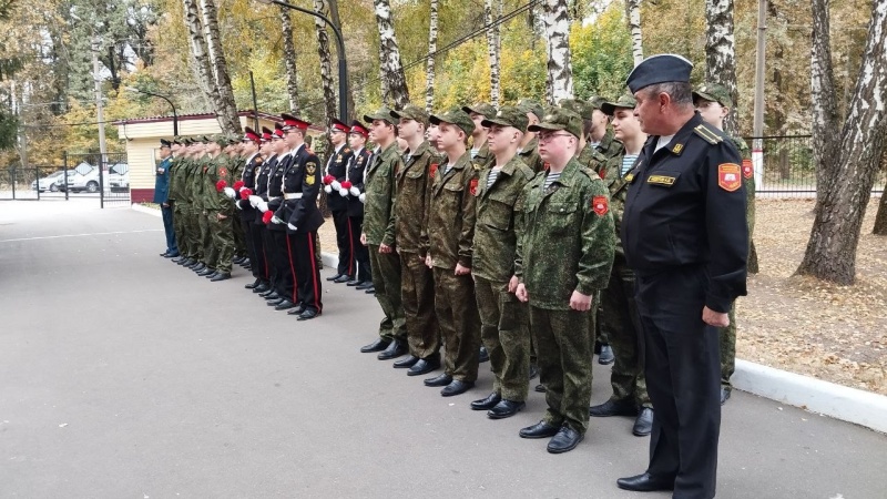 В Первомайской кадетской школе почтили память В. И. Чуйкова