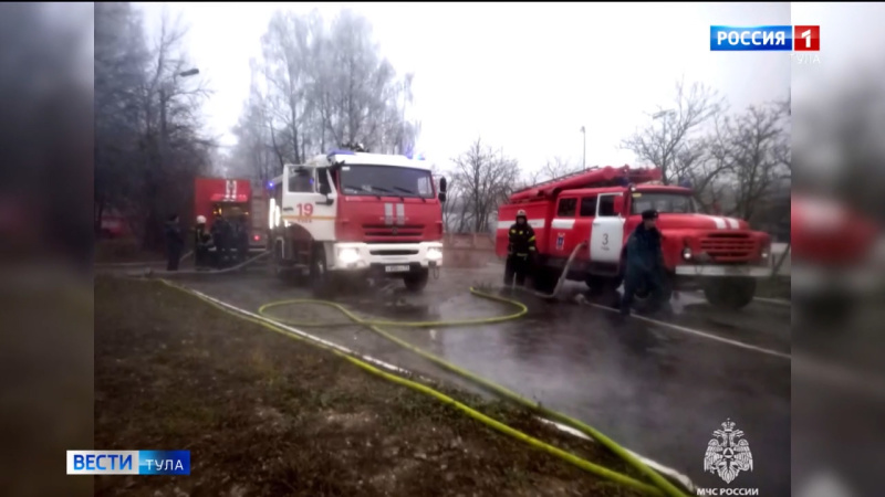 В Туле на улице Рязанской огнеборцы потушили пожар ("ГТРК- Тула" Россия-1)