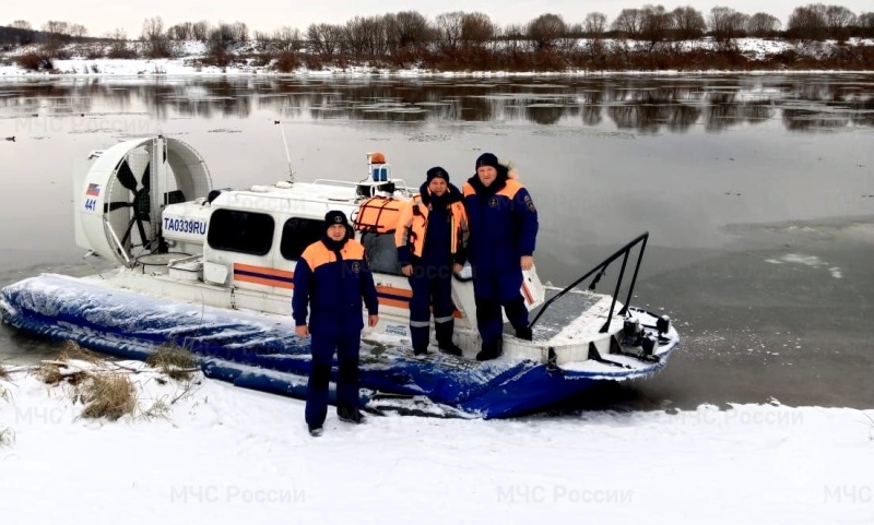 Сотрудники МЧС продолжают патрулировать водоёмы региона